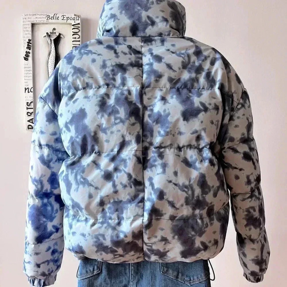 Missguided Women’s Blue Tie Dye Short Puffer Coat Size 2 - Picture 7 of 15